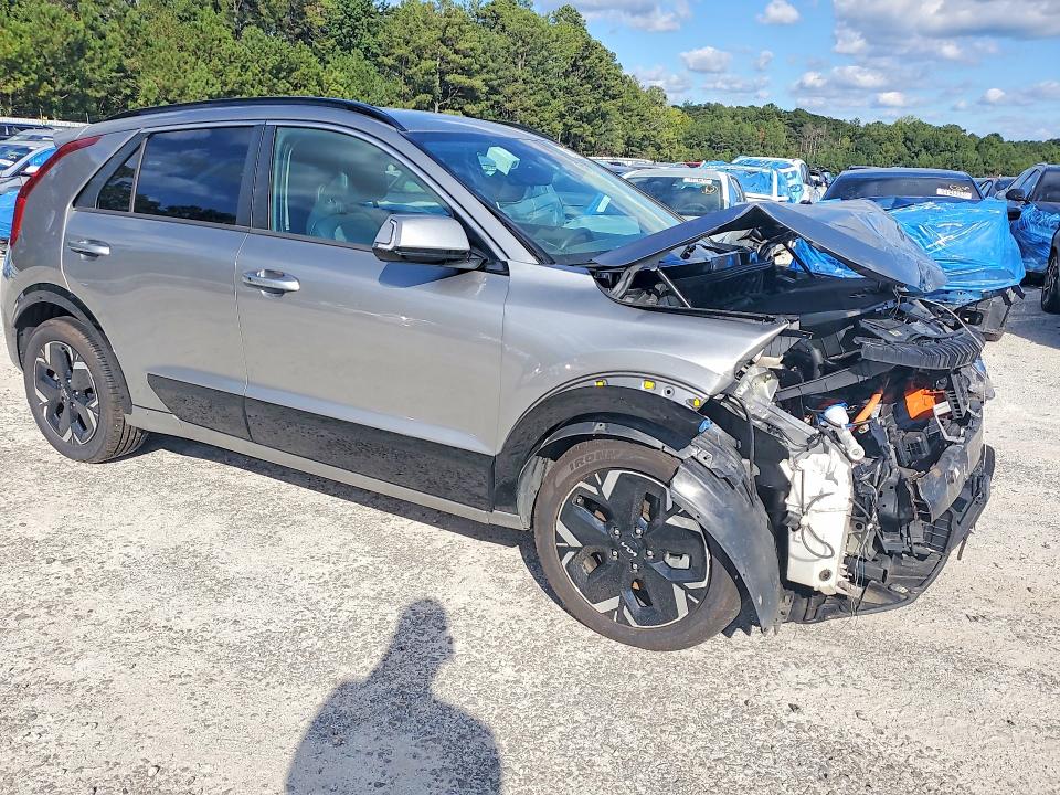 Photo 4 from auction – 2023 KIA NIRO with VIN KNDCR3L10P5075481