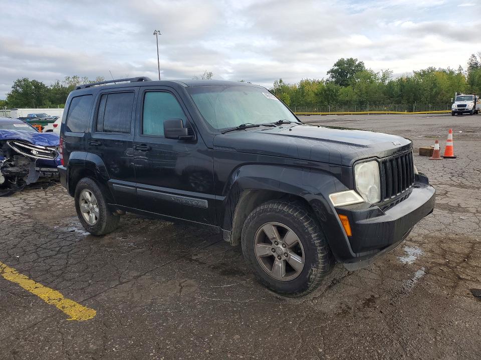 Zdjęcie 4 z aukcji – 2012 JEEP LIBERTY z VIN 1C4PJMAK3CW115969