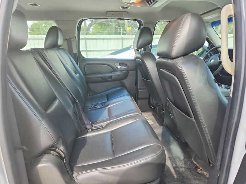 Photo 11 from auction – 2013 CHEVROLET SUBURBAN with VIN 1GNSC5E0XDR140734