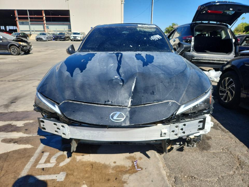 Фото 5 с аукциона – 2026 LEXUS IS 350 с VIN JTHBZ1B25T5097429