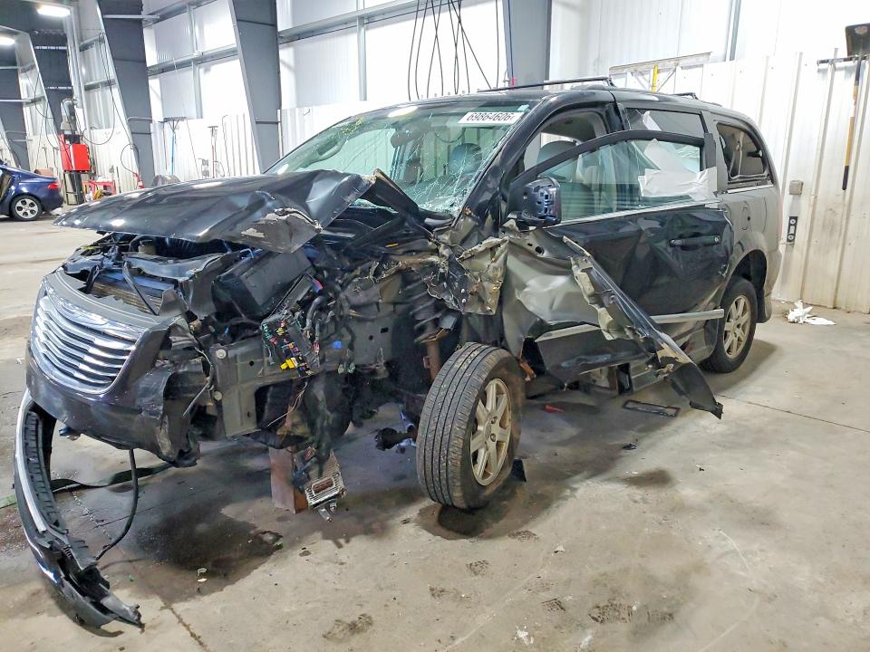 2013 CHRYSLER TOWN & COUNTRY - Търг №69864606