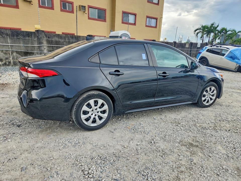 Снимка 3 от търг – 2022 TOYOTA COROLLA с VIN 5YFEPMAE9NP321521