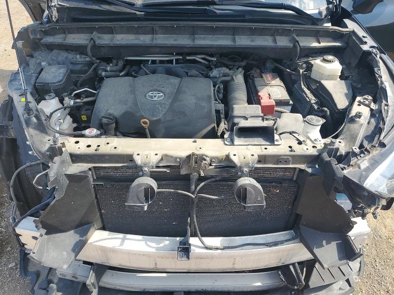 Photo 12 from auction – 2021 TOYOTA HIGHLANDER with VIN 5TDDZRBH0MS535704