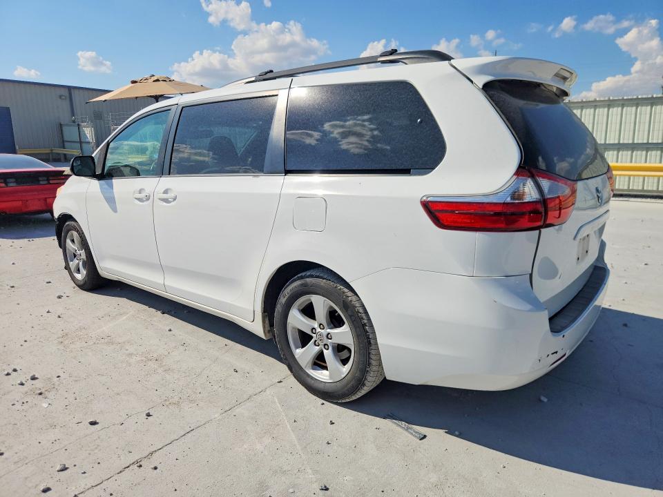 Photo 2 from auction – 2015 TOYOTA SIENNA with VIN 5TDKK3DC2FS581595