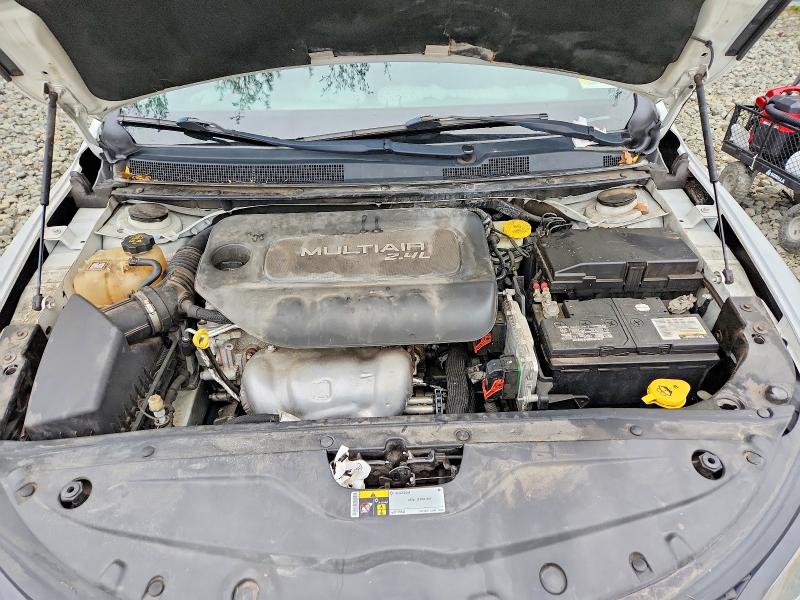 Photo 11 from auction – 2015 CHRYSLER 200 with VIN 1C3CCCBB3FN648128