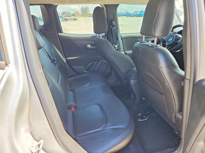 Photo 11 from auction – 2016 JEEP RENEGADE with VIN ZACCJBDT4GPD05239