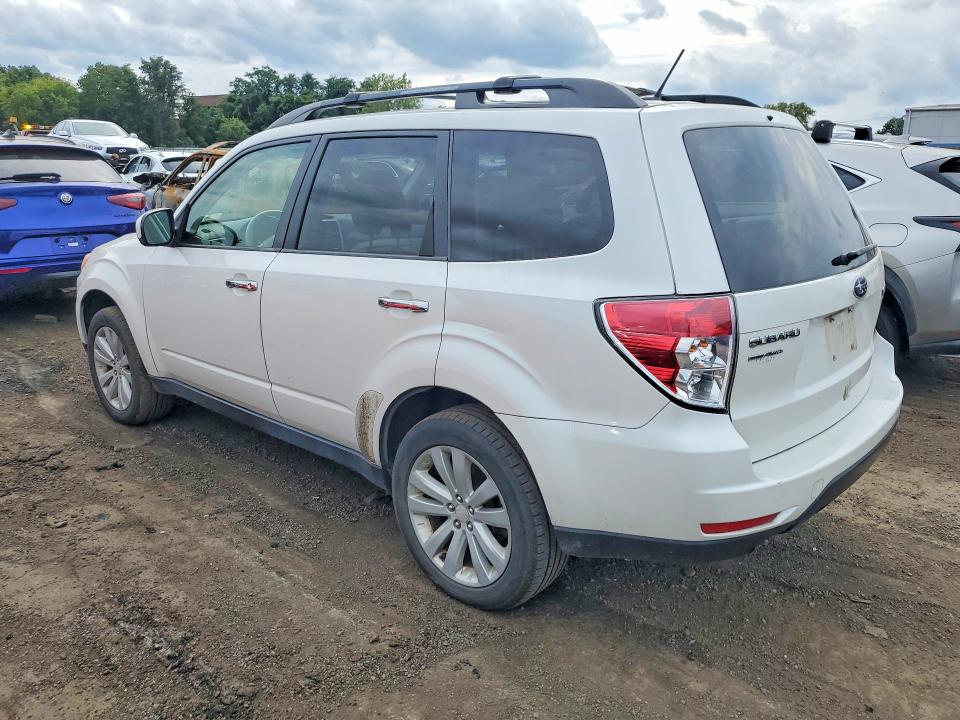 Photo 2 from auction – 2012 SUBARU FORESTER with VIN JF2SHADC9CG405508