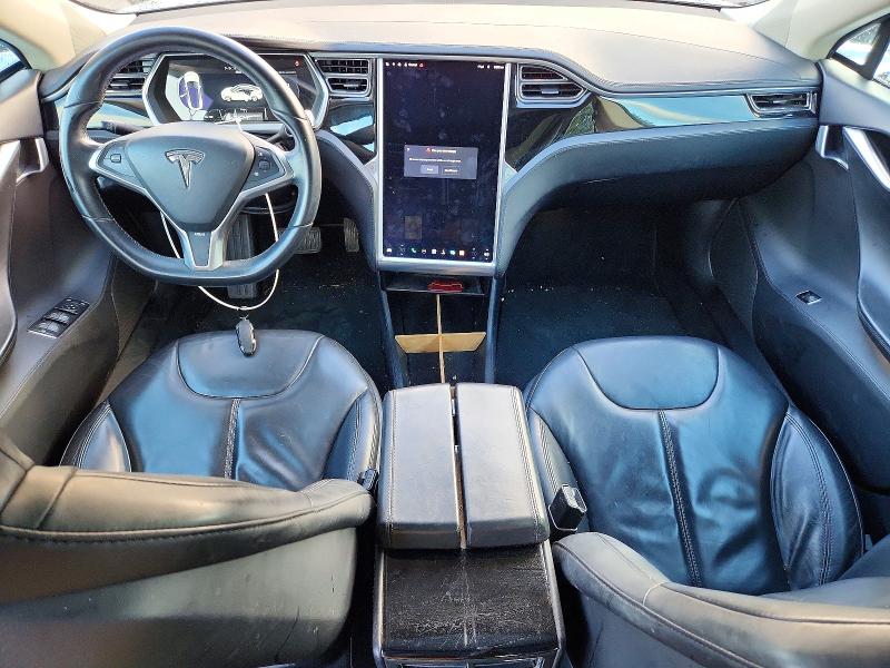 Фото 8 с аукциона – 2013 TESLA MODEL S с VIN 5YJSA1CN2DFP05876