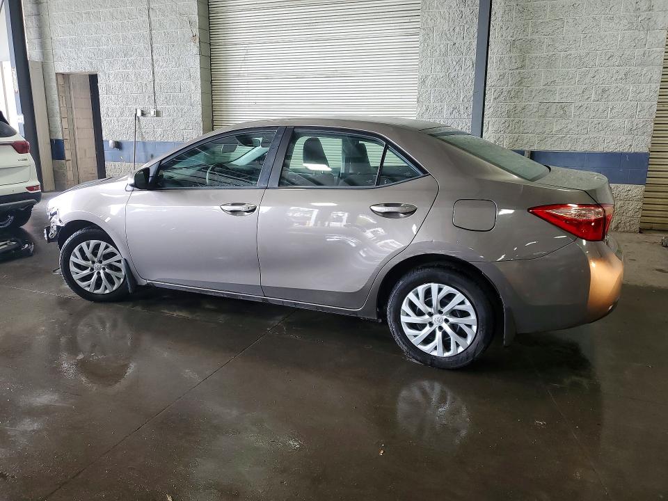 Photo 2 from auction – 2017 TOYOTA COROLLA with VIN 2T1BURHE7HC917844