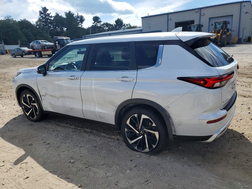 Снимка 2 от търг – 2024 MITSUBISHI OUTLANDER с VIN JA4J4VA8XRZ089816