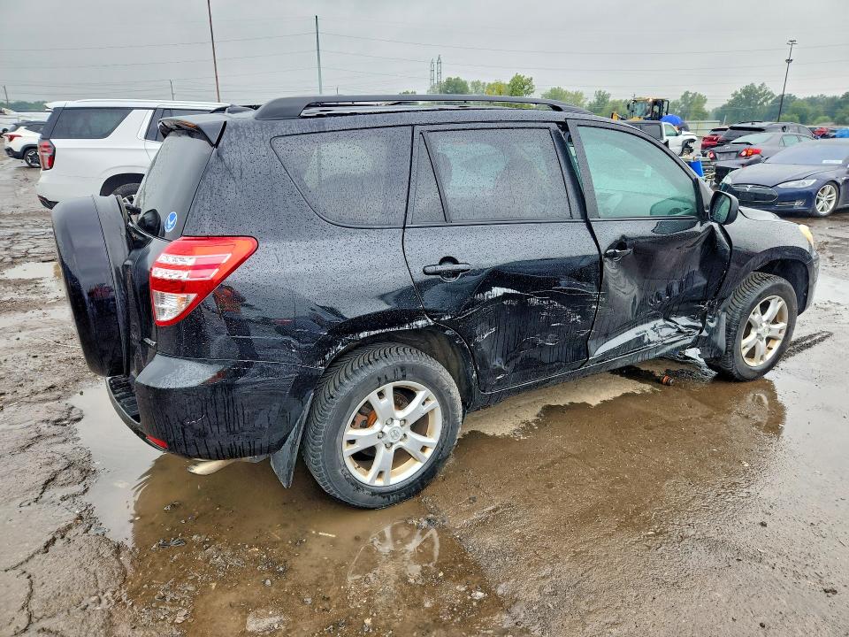 Photo 3 from auction – 2011 TOYOTA RAV4 with VIN 2T3BF4DV7BW109672