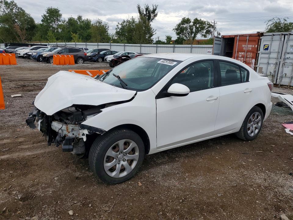 MAZDA 3 2013 con VIN JM1BL1U79D1830585 - Foto de la subasta