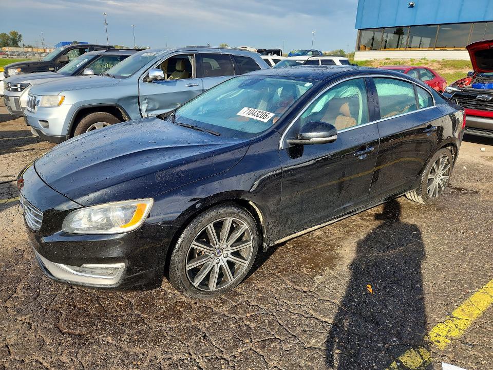Снимка 1 от търг – 2017 VOLVO S60 с VIN LYV402HK7HB138491