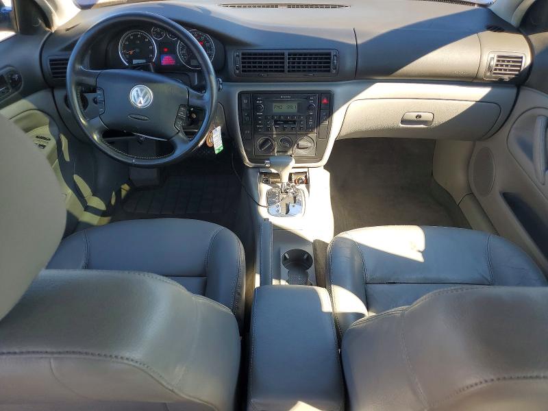 Photo 8 from auction – 2004 VOLKSWAGEN PASSAT with VIN WVWVD63B34E137307