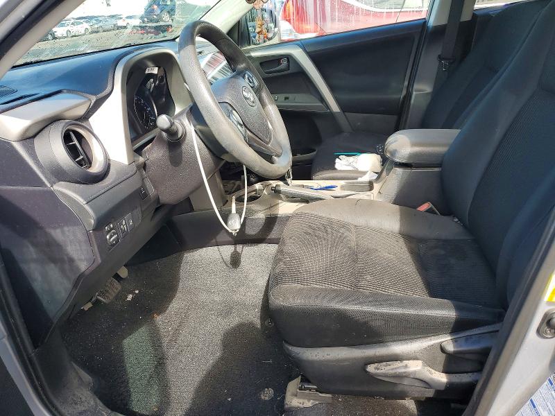 Снимка 7 от търг – 2017 TOYOTA RAV4 с VIN 2T3BFREV4HW569845