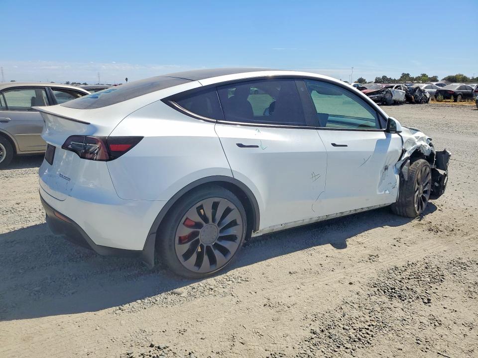Photo 3 from auction – 2023 TESLA MODEL Y with VIN 7SAYGDEF1PF702376