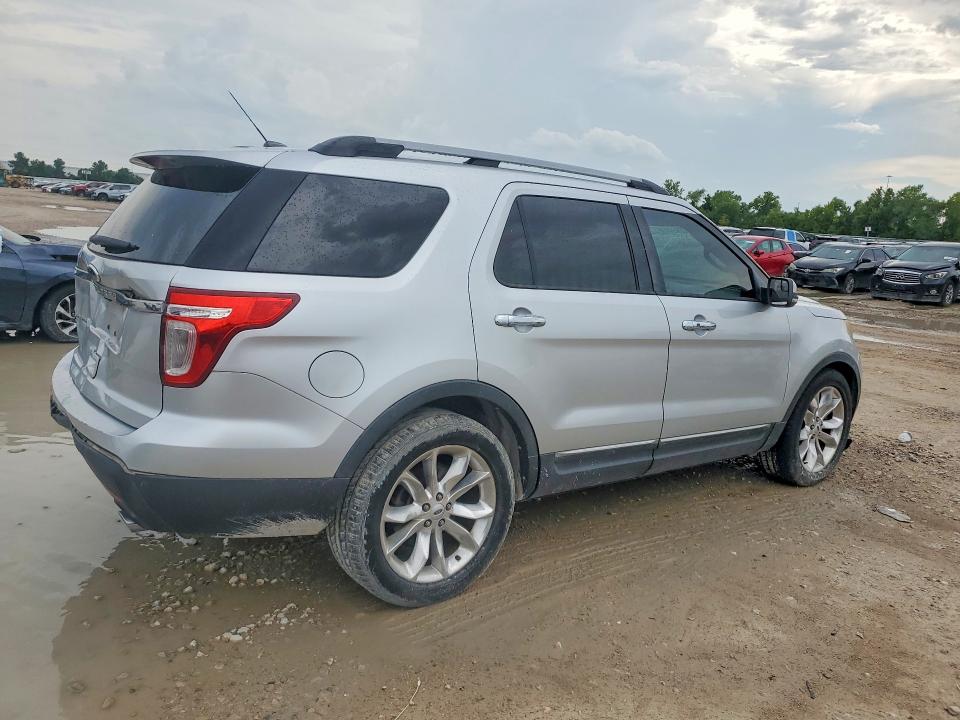 Photo 3 from auction – 2012 FORD EXPLORER with VIN 1FMHK7F84CGA04448
