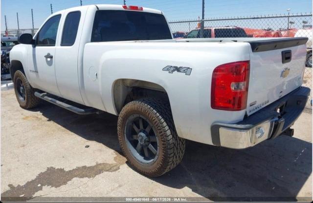 Photo 3 from auction – 2011 CHEVROLET SILVERADO with VIN 1GCRKPE39BZ403650