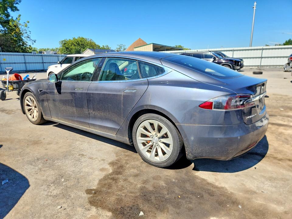 Photo 2 from auction – 2017 TESLA MODEL S with VIN 5YJSA1E17HF198280