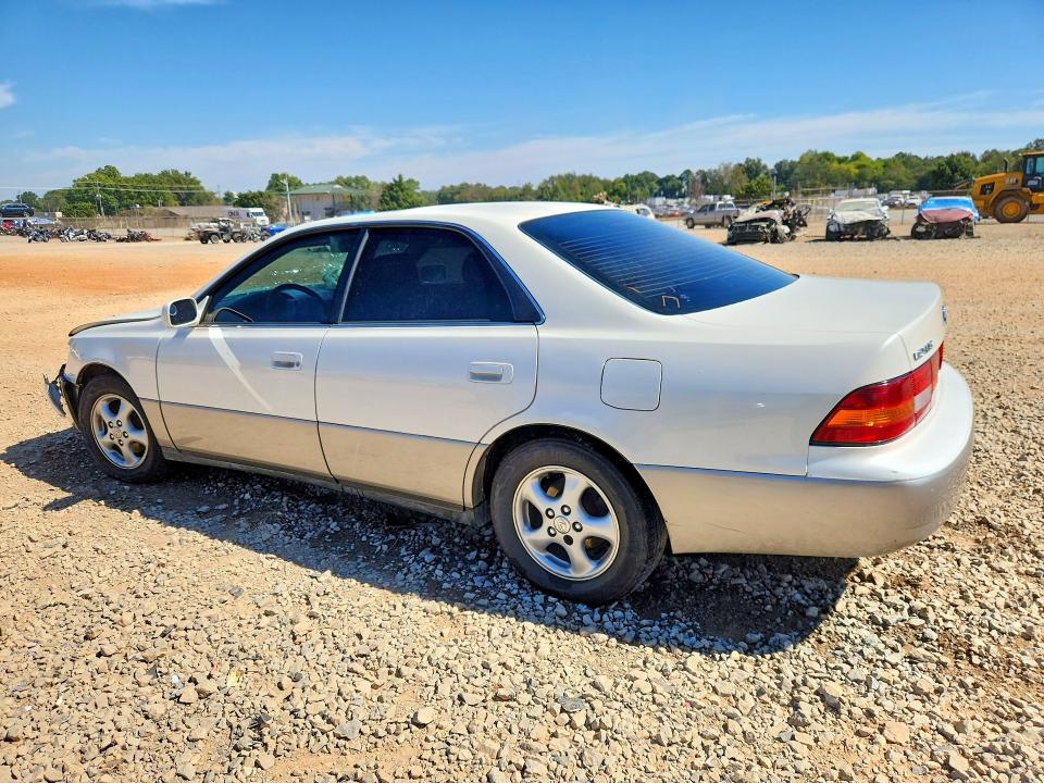 Photo 2 from auction – 1997 LEXUS ES with VIN JT8BF22G7V0003643