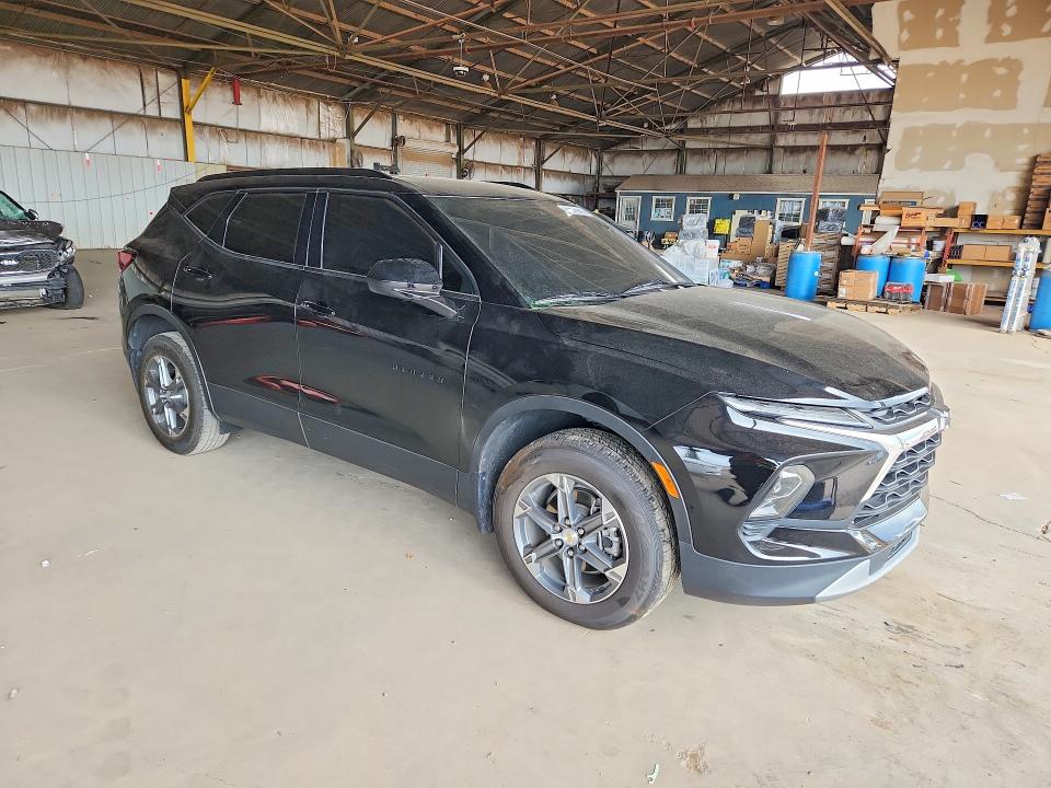 Photo 4 from auction – 2023 CHEVROLET BLAZER with VIN 3GNKBCR42PS234225