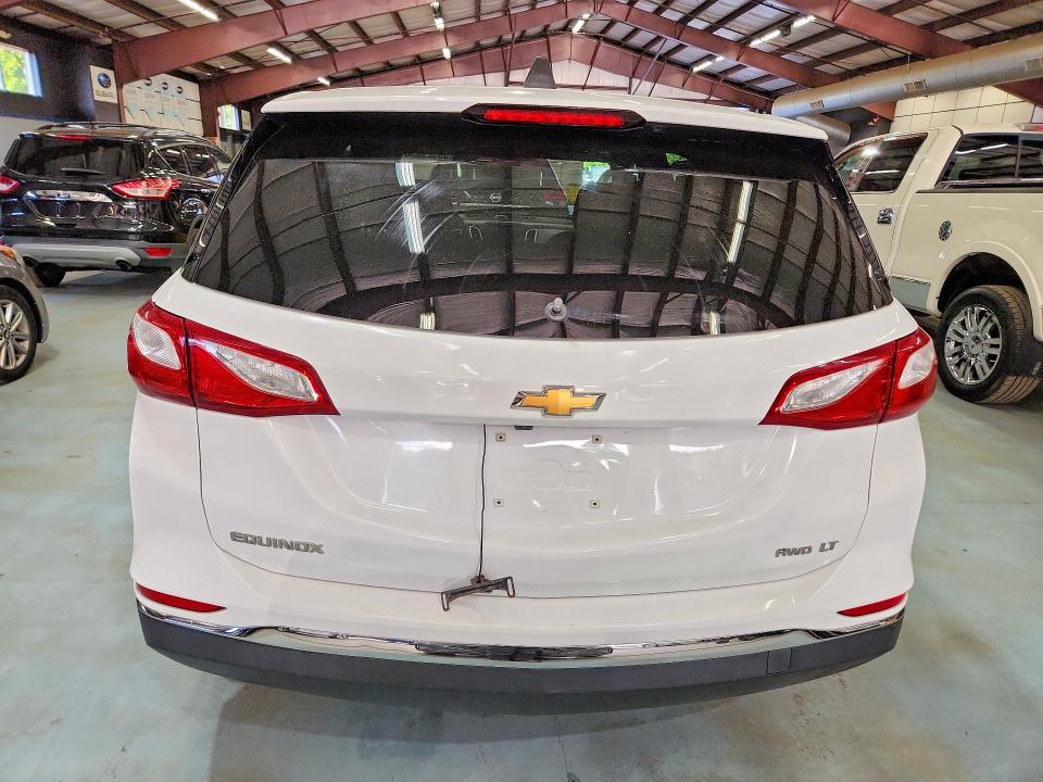 Photo 6 from auction – 2018 CHEVROLET EQUINOX with VIN 2GNAXSEV2J6268192