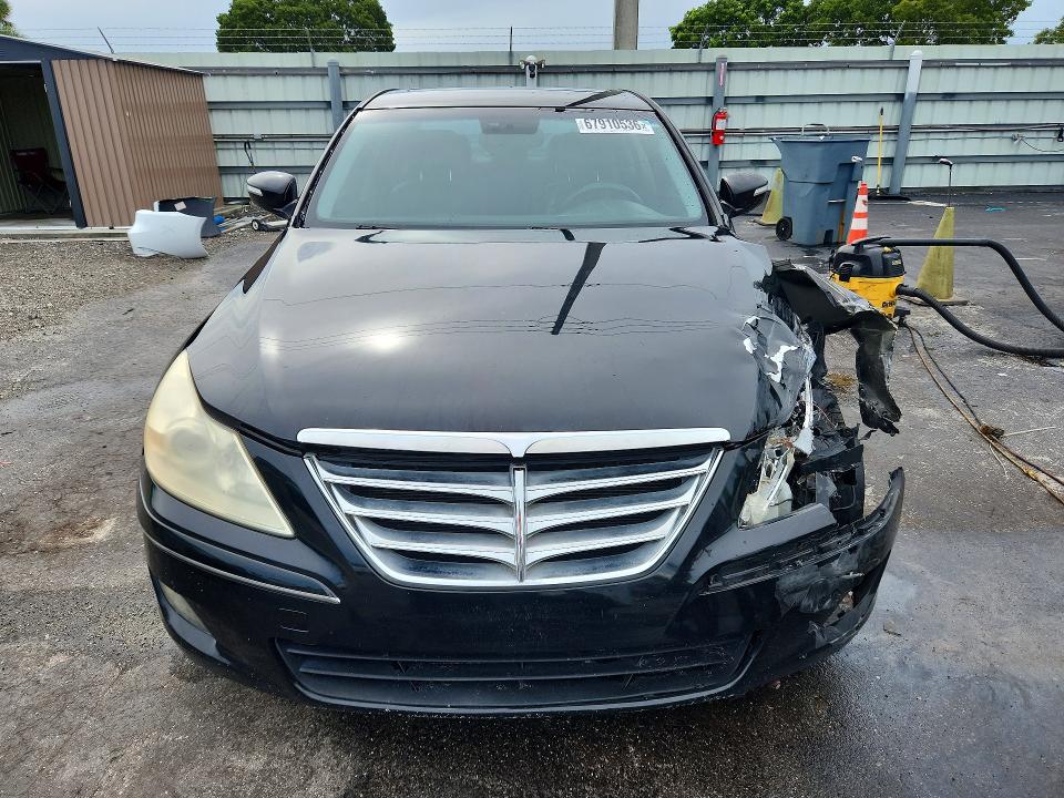 Photo 5 from auction – 2010 HYUNDAI GENESIS with VIN KMHGC4DE6AU100726