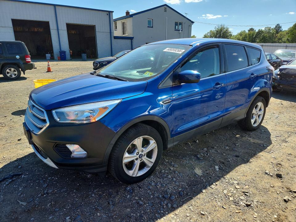 صورة رقم 1 من المزاد - 2017 FORD ESCAPE مع VIN 1FMCU9GDXHUE83270