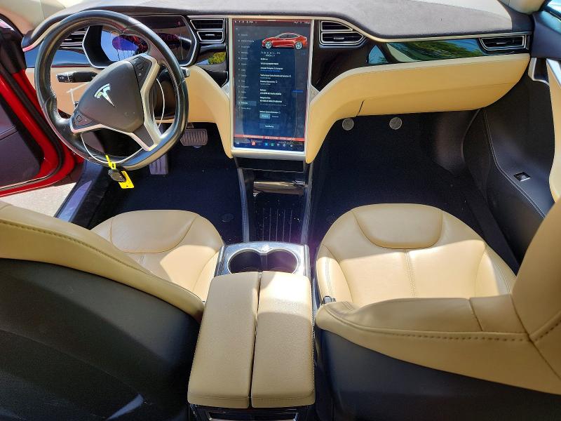 Снимка 8 от търг – 2015 TESLA MODEL S с VIN 5YJSA1H28FFP78655