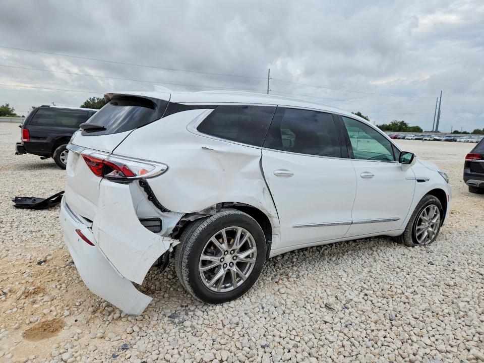 Photo 3 from auction – 2022 BUICK ENCLAVE with VIN 5GAERCKW1NJ137854