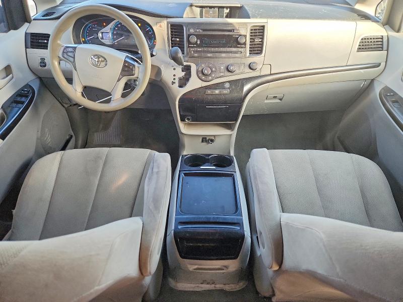 Photo 8 from auction – 2011 TOYOTA SIENNA with VIN 5TDKK3DC0BS082868