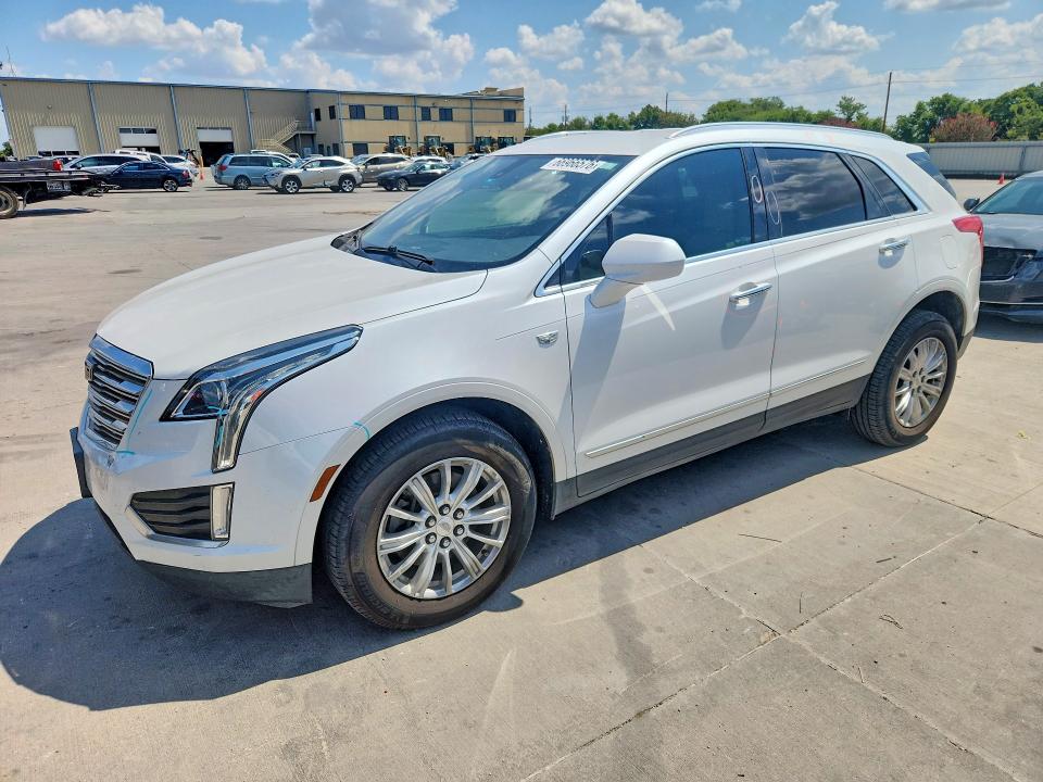 CADILLAC XT5 2017 with VIN 1GYKNARSXHZ175863 - Photo from auction