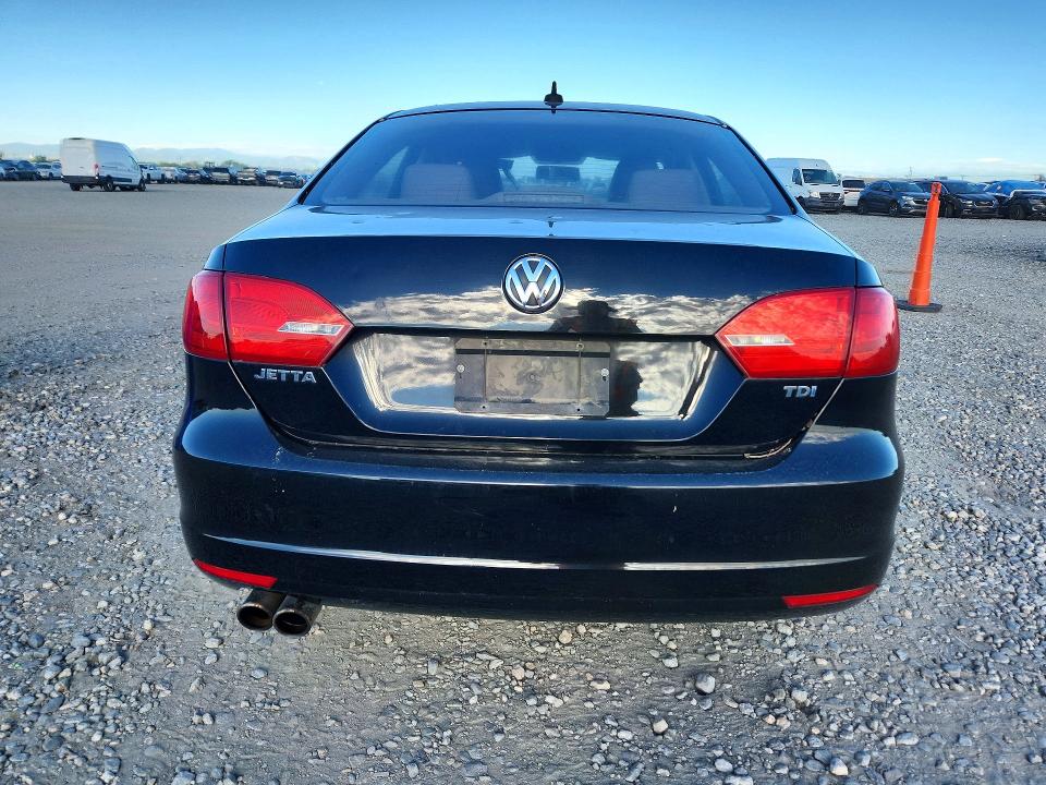 Photo 6 from auction – 2011 VOLKSWAGEN JETTA with VIN 3VWLL7AJ1BM059155