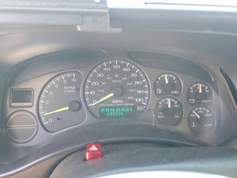 Photo 9 from auction – 2001 CHEVROLET SILVERADO with VIN 2GCEC19W811158084