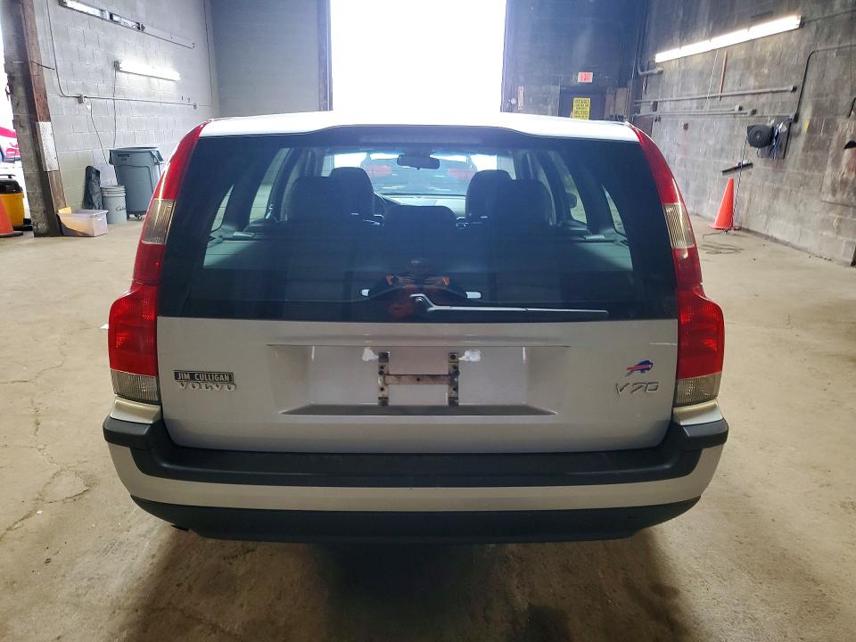 Zdjęcie 6 z aukcji – 2004 VOLVO V70 z VIN YV1SW64A042428278