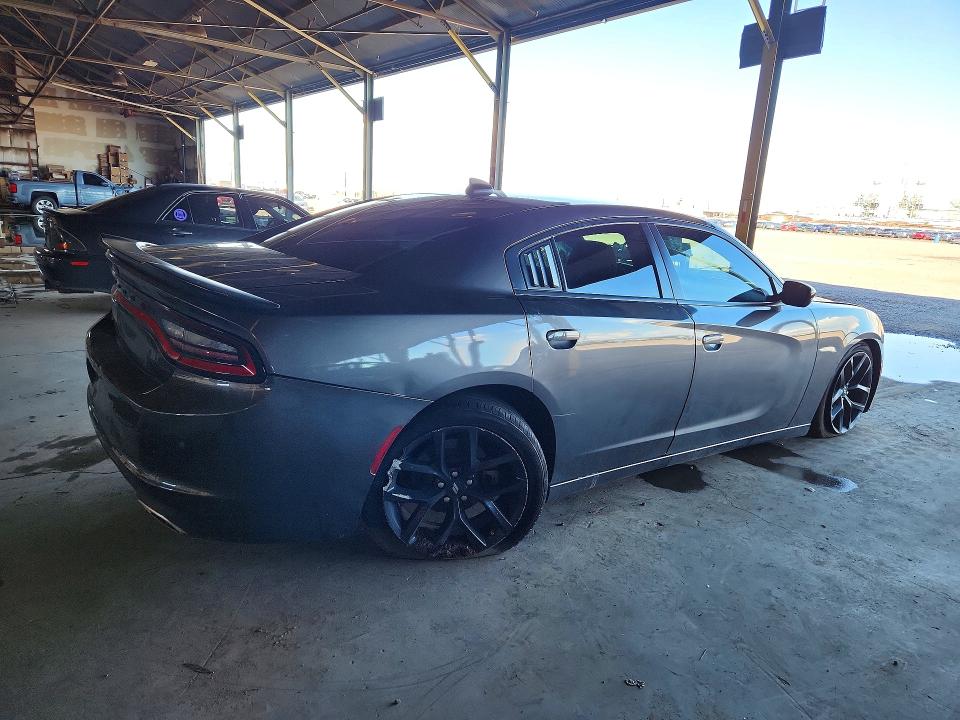 Снимка 3 от търг – 2023 DODGE CHARGER с VIN 2C3CDXBG7PH545238