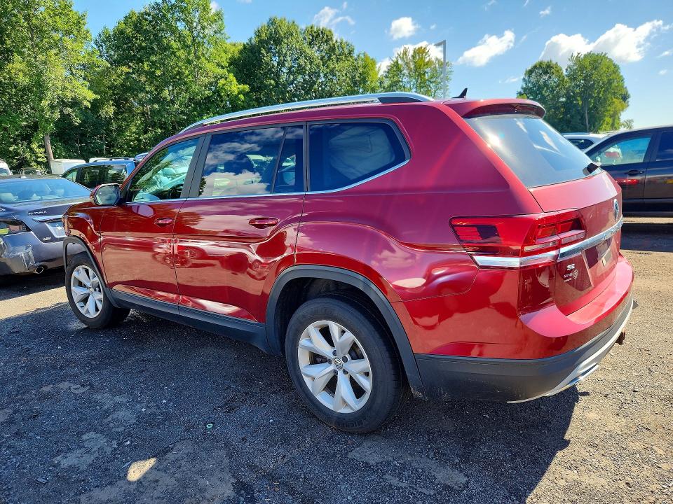 Photo 2 from auction – 2018 VOLKSWAGEN ATLAS with VIN 1V2LR2CA0JC560201