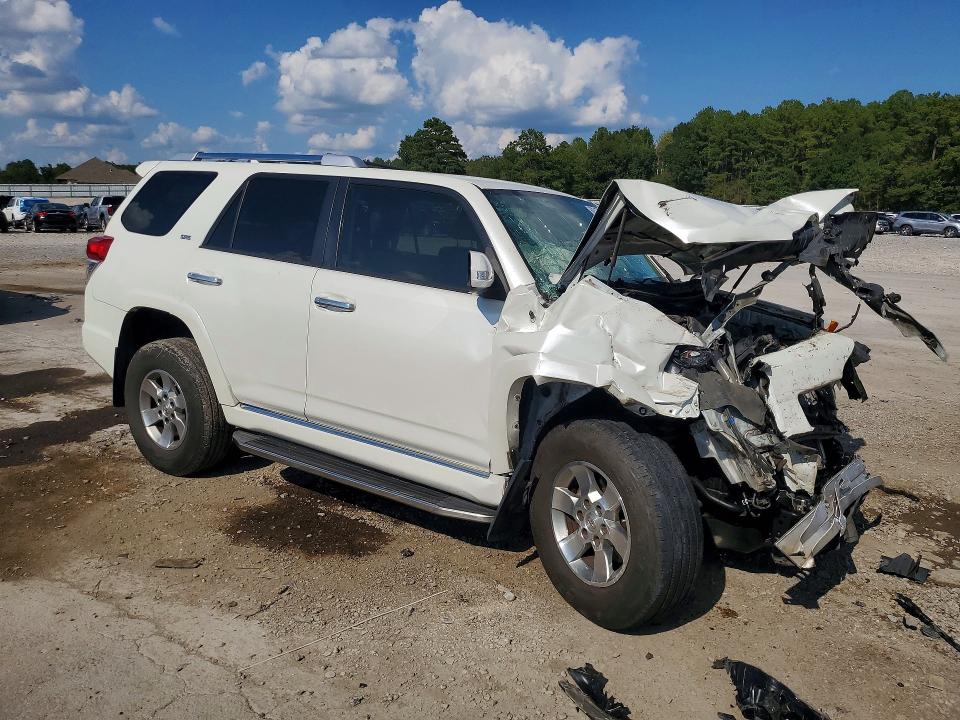 Photo 4 from auction – 2013 TOYOTA 4RUNNER with VIN JTEZU5JR0D5054716