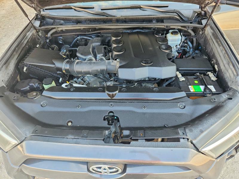 Photo 12 from auction – 2015 TOYOTA 4RUNNER with VIN JTEBU5JRXF5220972