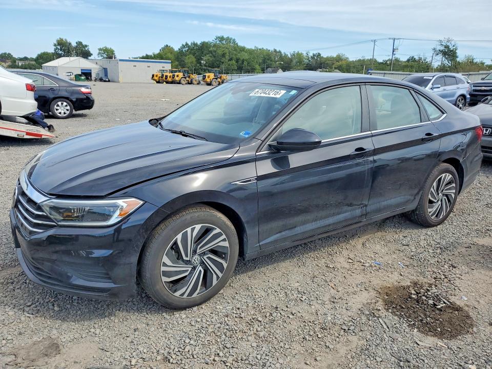 Photo 1 from auction – 2021 VOLKSWAGEN JETTA with VIN 3VWE57BU5MM040719