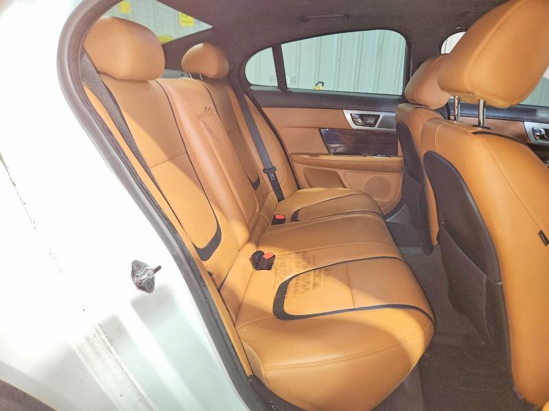 Foto 10 de la subasta – 2014 JAGUAR XF con VIN SAJWJ0EF2E8U18137