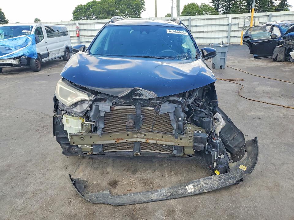 Photo 5 from auction – 2017 TOYOTA RAV4 with VIN 2T3ZFREV1HW365616