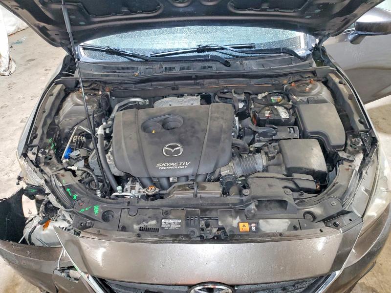 Снимка 11 от търг – 2014 MAZDA 3 с VIN JM1BM1W72E1135523
