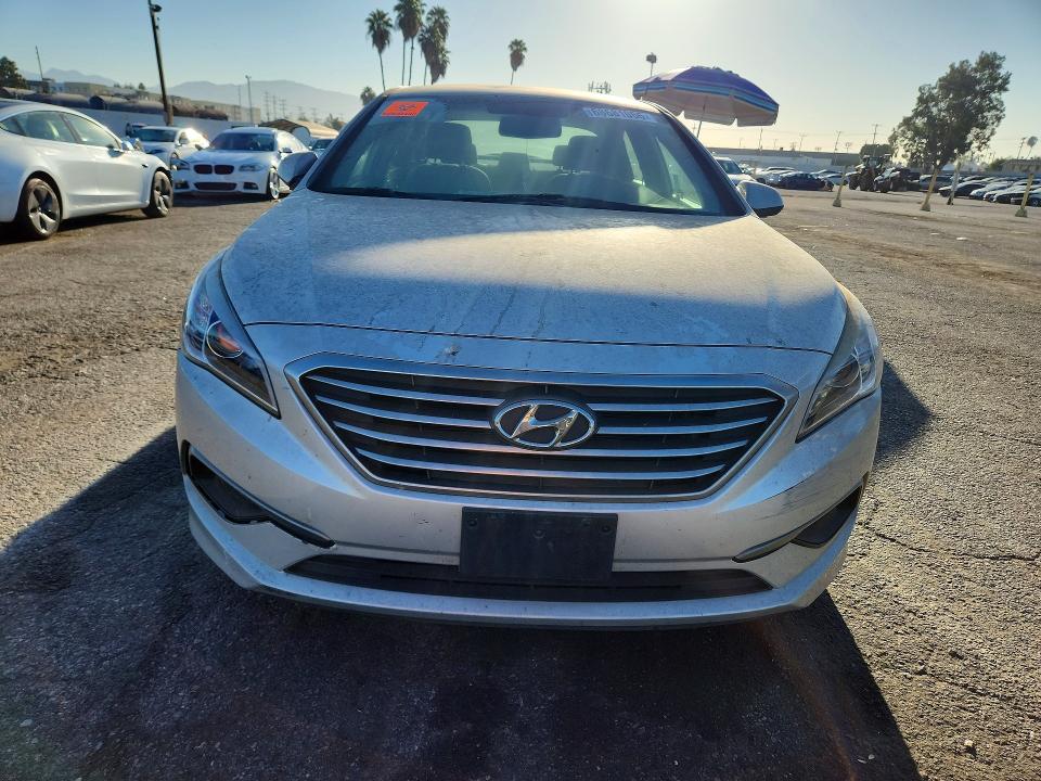 Photo 5 from auction – 2017 HYUNDAI SONATA with VIN 5NPE24AF7HH448700