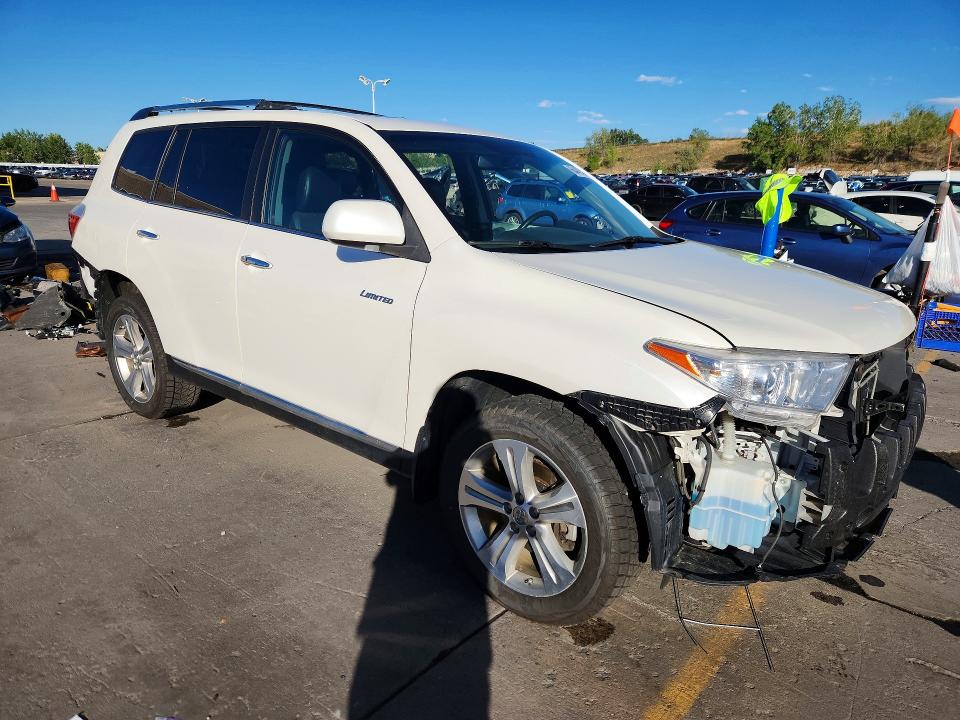 Foto 4 de la subasta – 2013 TOYOTA HIGHLANDER con VIN 5TDDK3EH5DS230907