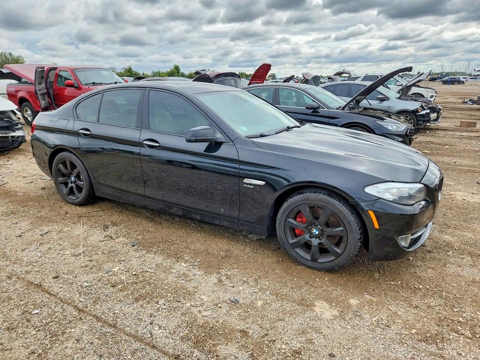 Zdjęcie 4 z aukcji – 2012 BMW 550 z VIN WBAFU9C51CDW93617