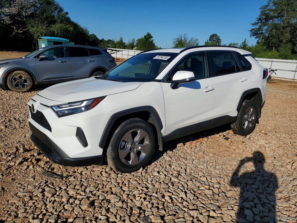 TOYOTA RAV4 2024 z numerem VIN 2T3W1RFV9RC275357 - Zdjęcie z aukcji