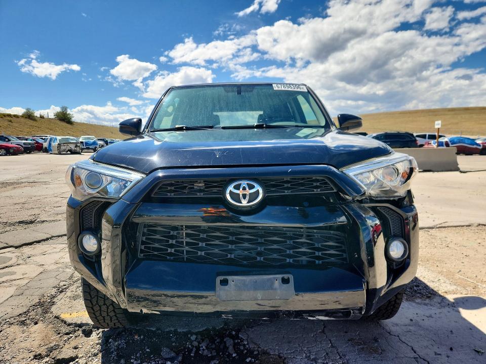 Photo 5 from auction – 2018 TOYOTA 4RUNNER with VIN JTEBU5JR0J5558146