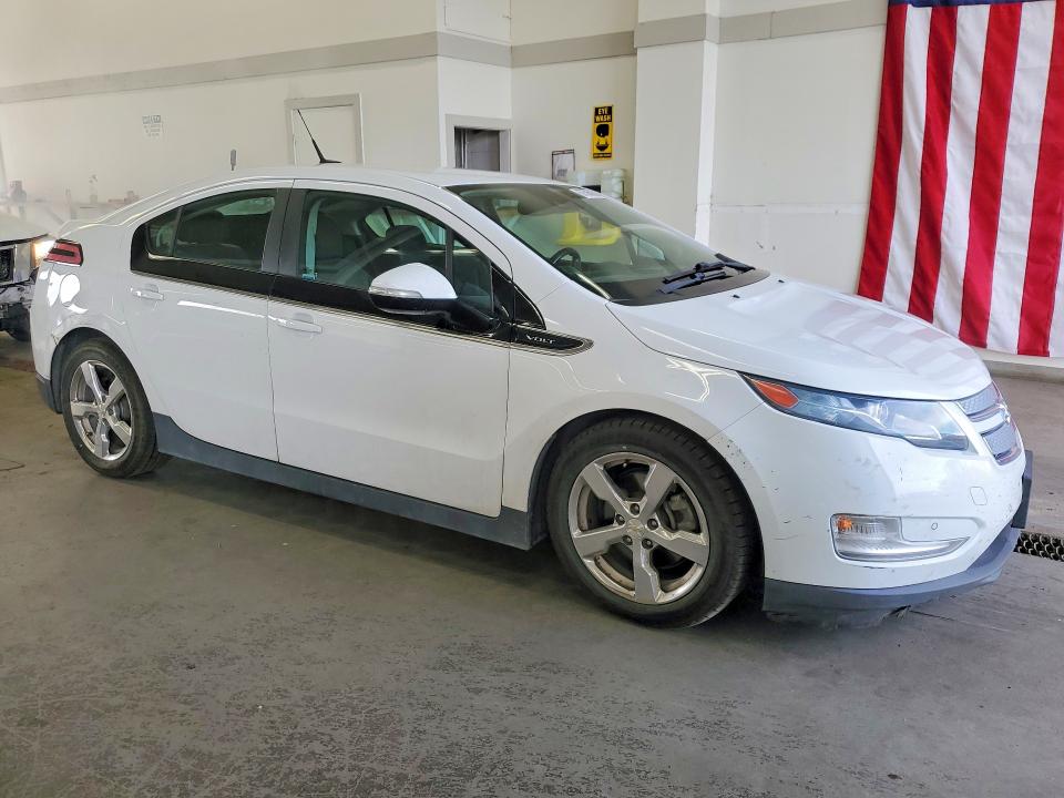 Photo 4 from auction – 2014 CHEVROLET VOLT with VIN 1G1RD6E45EU128446