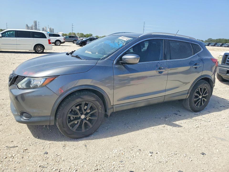 Снимка 1 от търг – 2017 NISSAN ROGUE SPORT с VIN JN1BJ1CP0HW023164
